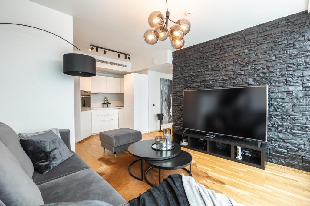 Tallinna Tartumaantee 84 a